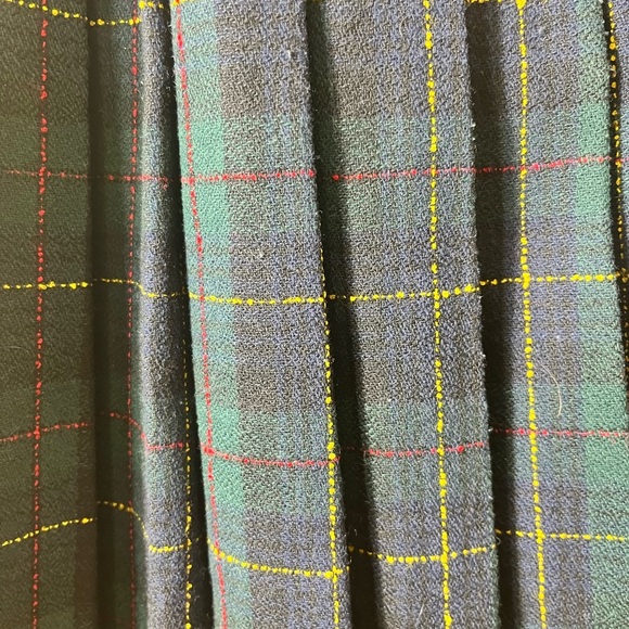 Vintage Wool Blend Pleated Green Scottish Tartan Plaid Skirt 6P Dark Academia - Picture 4 of 11
